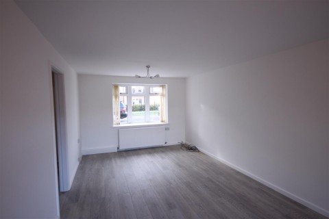 Click the photo for more details of Dyche Road, Sheffield