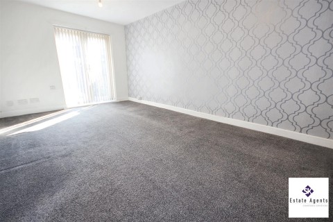 Click the photo for more details of Smelter Wood Drive, Sheffield